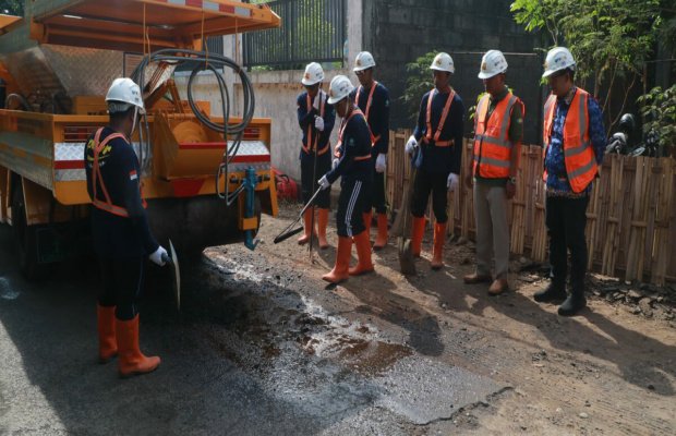 Foto : PJ. Bupati Ugas Irwanto Meresmikan Pemanfaatan Truk Alpomain