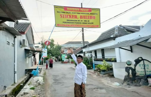 Foto: Ibnu Hajar Ketua RT 01 - RW 06 perumahan pondok indah Desa Kolor kec.kota Sumenep