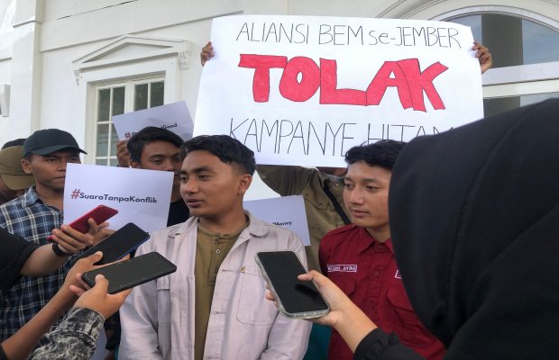 Foto: Aliansi BEM Jember saat dikonfirmasi awak media