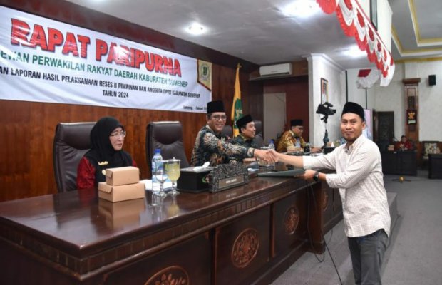 Foto: Suasana rapat paripurna di DPRD Sumenep