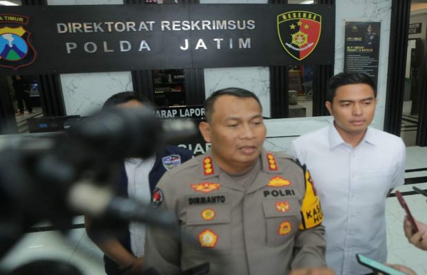 Foto: Kabidhumas Polda Jatim Kombes Pol Dirmanto 