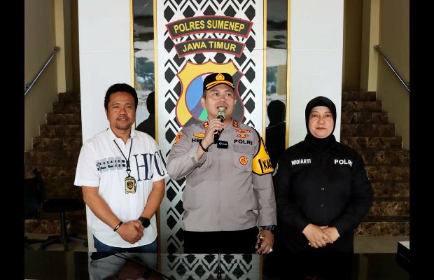 Foto: Kapolres Sumenep AKBP Henri Noveri Santoso (tengah)