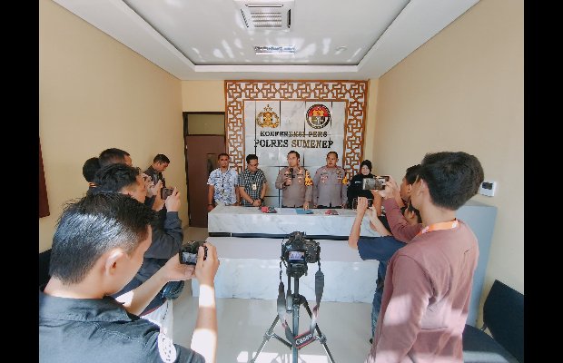 Foto: Confrens Press penangkapan pelaku pencabulan anak