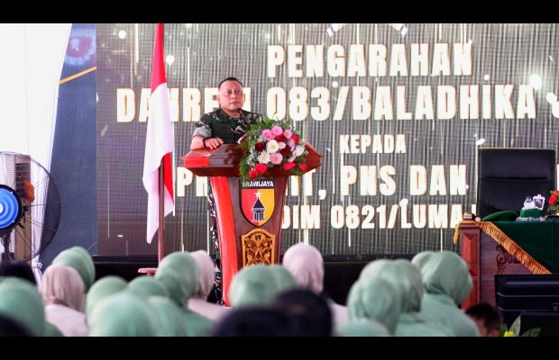 Foto : Danrem 083/Bdj memberikan arahan