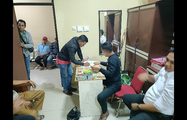 Foto: Proses Restorative Justice Kasus Penggelapan Uang Tabungan Siswa SDN Pinggir Papas 1