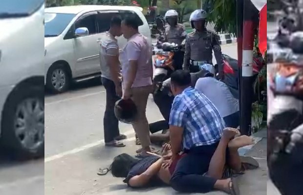 Foto: Dua budak sabu saat diringkos Polsek Sumenep Kota 
