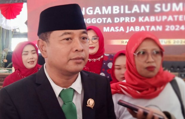 Foto : Sudi, Ketua DPC PPP Lumajang