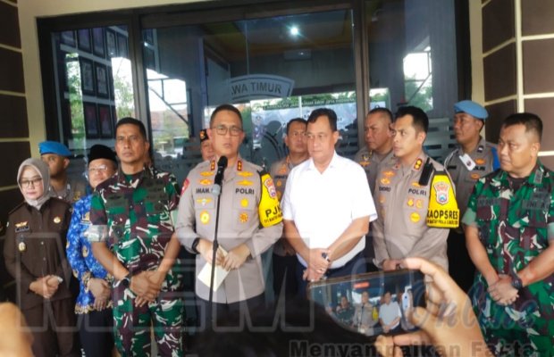 Foto: Kapolda Jatim Irjen Pol Imam Sugianto saat press rilis di Polres Sampang