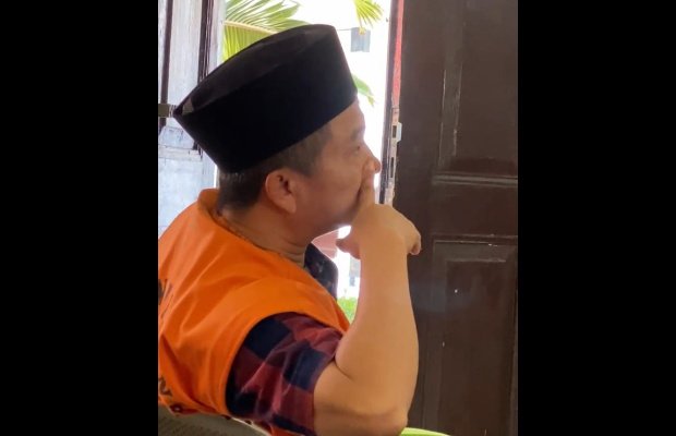 Foto: (Dok.) Terdakwa Sudiarto saat menjalani sidang di Kantor Pengadilan Negeri Sumenep