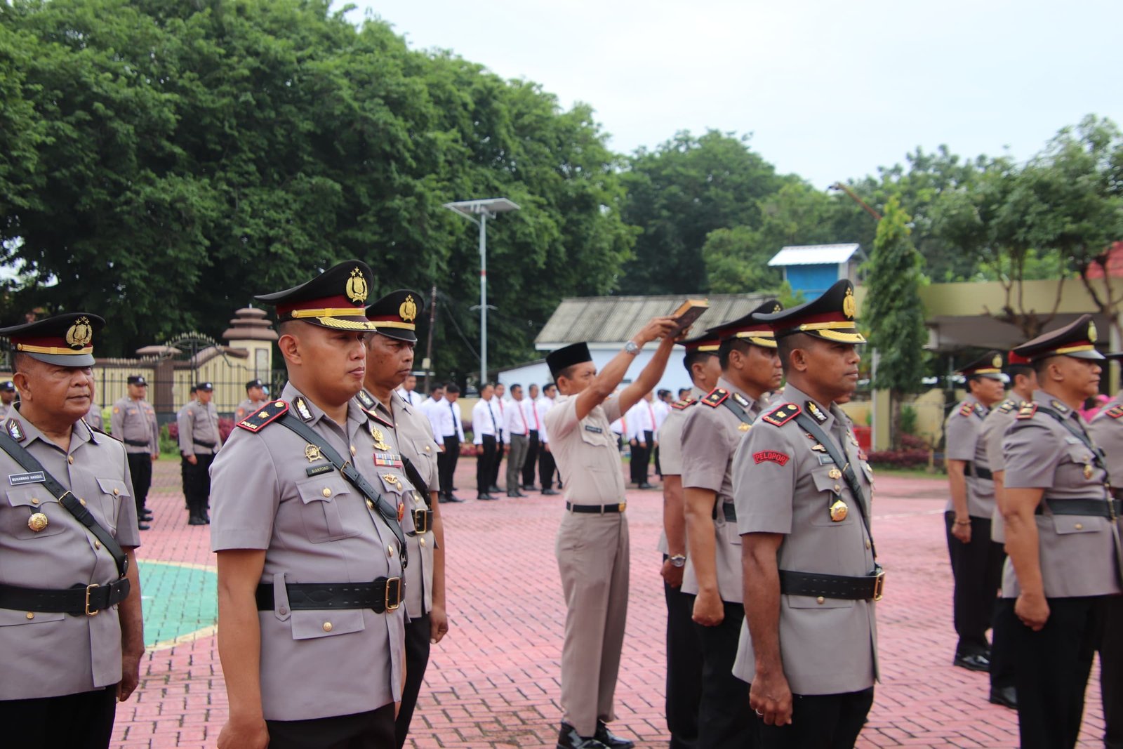 Foto: Suasana Sertijab Wakapolres, 2 Pejabat Utama dan 6 Kapolsek di Mapolres Sumenep