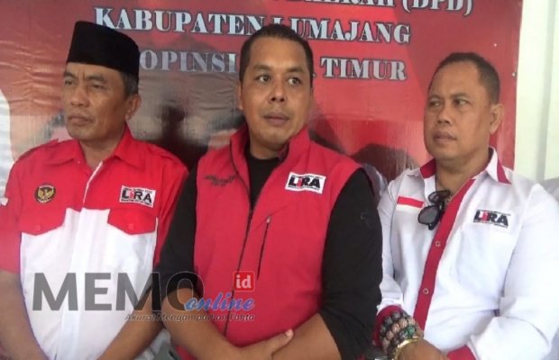 Foto: Samsudin Gubernur DPW LSM LIRA  Jawa Timur, dikonfirmasi di sekretariat DPD LSM LIRA Kabupaten Lumajang