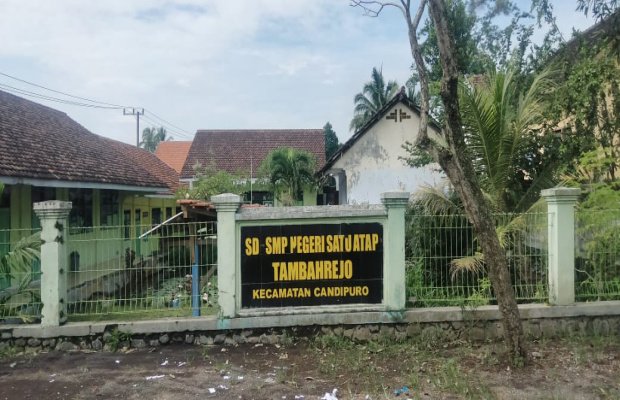 Foto: SD - SMP Satu Atap Tambahrejo Kecamatan Candipuro Lumajang