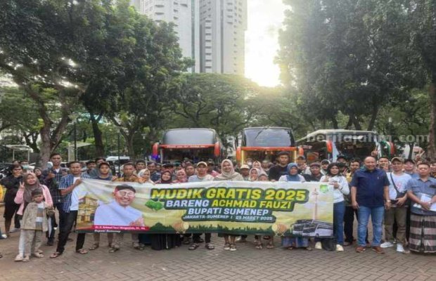 Foto: Pemberangkatan peserta mudik gratis bareng Bupati Fauzi