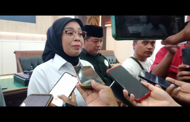 Foto: Ketua DPRD Lumajang Hj. Oktaviani