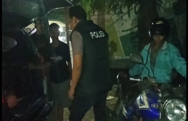 Foto: Pelaku saat di amankan polisi 