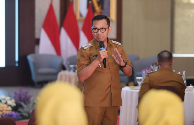 Foto: Wali Kota Batu, Nurochman, S.H, M.H.