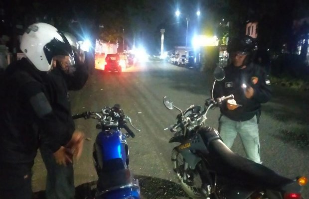 Foto: Kegiatan patroli malam sasar balap liar.