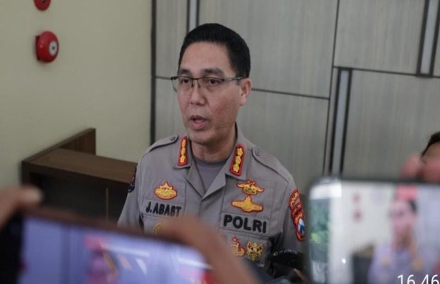 Foto: Kabid Humas Polda Jatim, Kombes Pol Jules Abraham Abast