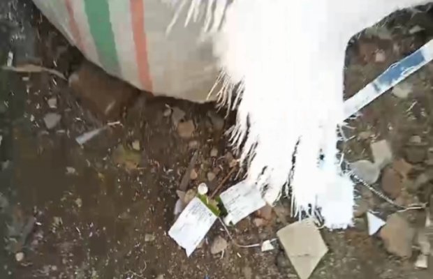 Foto: Temuan sampah bahan produksi Skincare ‘Bibit Boster’ di Lokasi 
