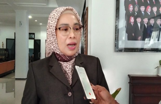 Foto: Ketua DPRD Kabupaten Lumajang Hj. Oktafiani, akrab disapa Okta.
