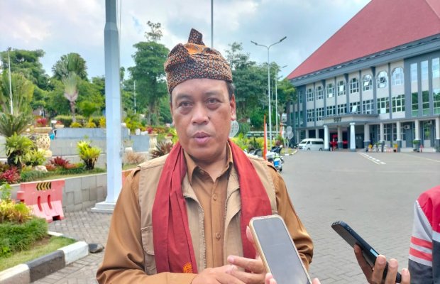 Foto: Kepala Dinas Perumahan dan Kawasan Permukiman (PKP) Kota Batu, Drs. Arief As Siddiq, M.H.