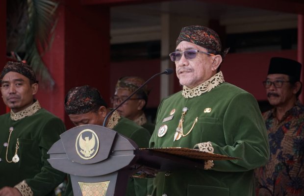 Foto: Wakil Bupati Sumenep KH. Imam Hasyim saat memberikan sambutan pada upacara Hari Jadi Sumenep ke- 756