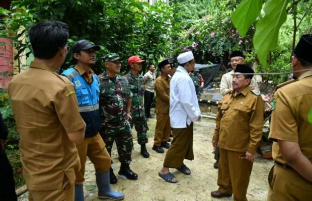 Foto: Wabup KH. Imam Hasyim Bersama Dandim Saat Mengunjungi Ponpes Al-Amin Prenduan, Senin (03/11/2025)