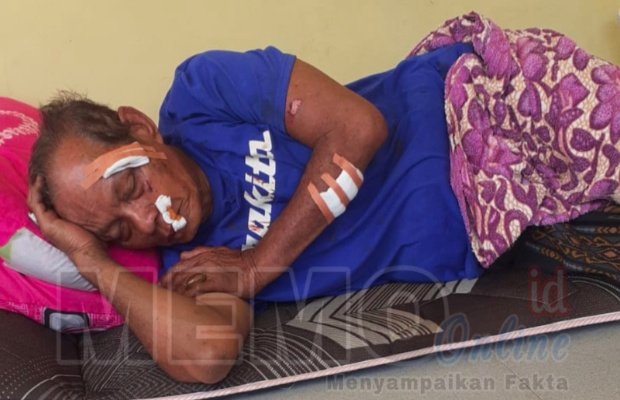 Foto: Korban HA saat dirawat di puskesmas Camplong