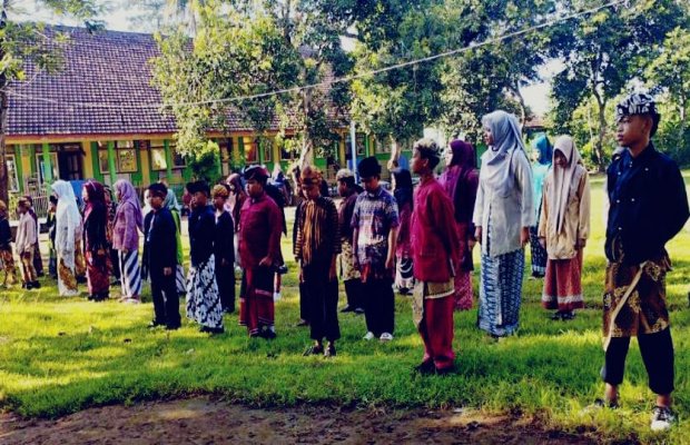Foto : Peringatan Hari Kartini di Desa Krasak - Lumajang