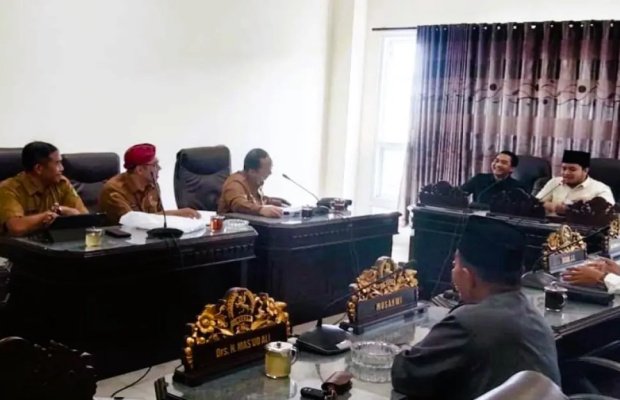 Foto: Pansus raperda pengelolaan barang milik daerah di Komisi III DPRD Sumenep