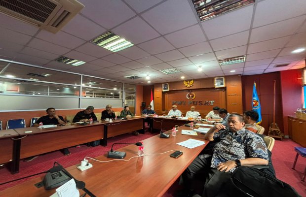 Foto: Suasana rapat pembahasan Kartu Tanda Anggota (KTA) PWI Pusat 