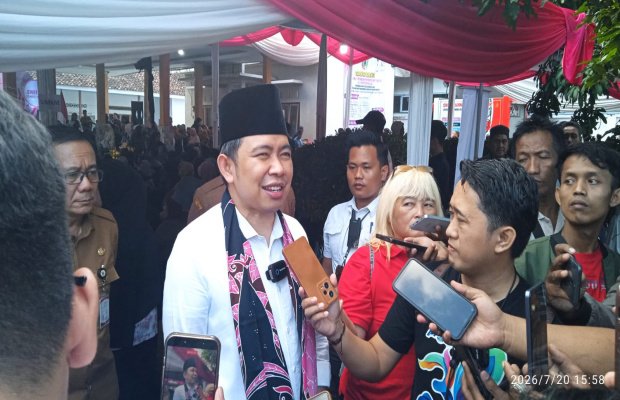 Foto: Bupati Jember saat dikonfirmasi awak media.