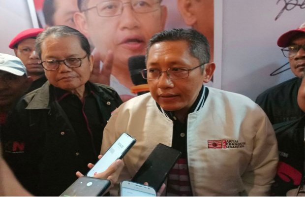 Foto: (Dok.) Anas Urbaningrum saat dikonfirmasi awak 