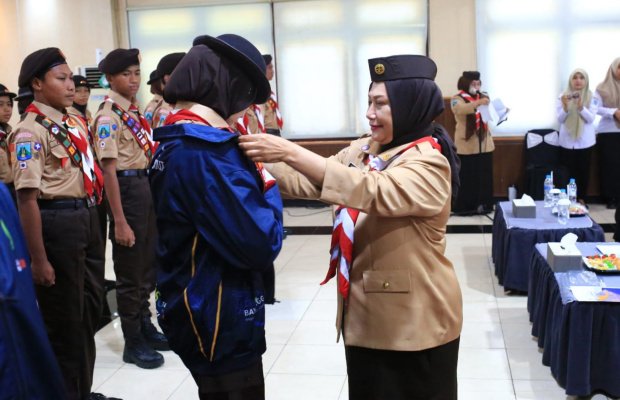 Foto: Ina Dwi Lestari Wakil Wali Kota Probolinggo saat Melepas Jambore Nasional XII 2026