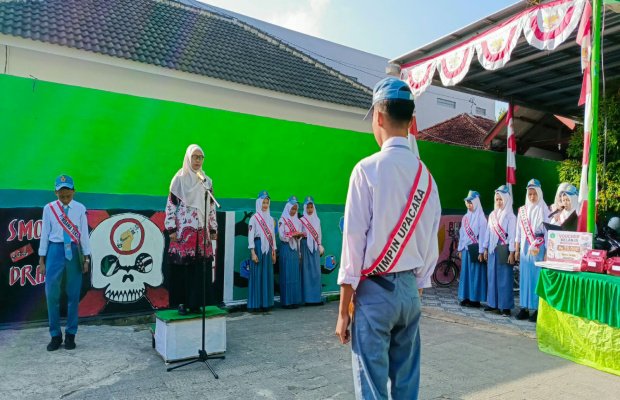 Foto: Suasana Upacara HUT ke-81 RI di SMANU Sumenep