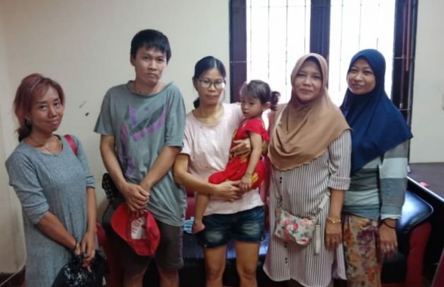 Foto: keluarga korban penculikan usai terima korban