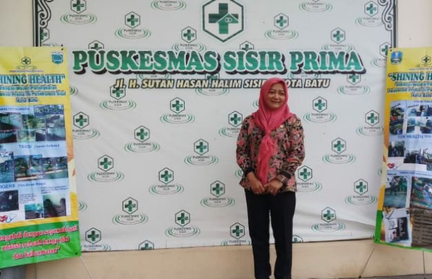Foto: Kepala TU, Farida Nurhayati, SAP.