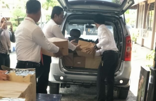 Foto: sekitar 1000 pres rokok ilegal yang berhasil disita polisi
