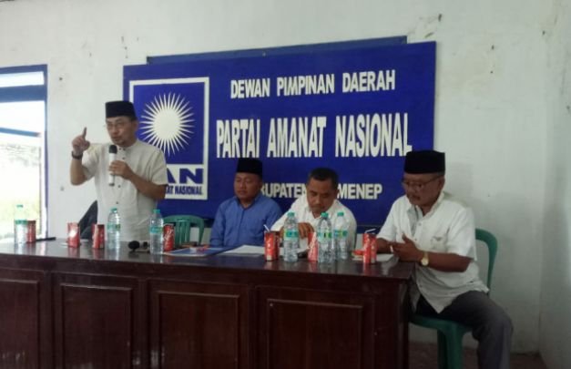 Foto: pemberian rekon PAN ke Malik Efendi