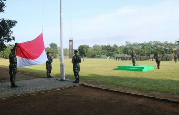 Foto: Upacara Bendera Pengibaran Sang Merah Putih