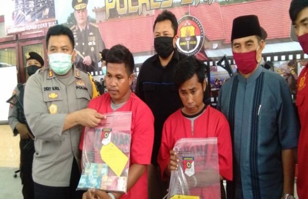 Foto : Kedua Pelaku spesialis congkel jok sepeda motor berhasil diamankan Polres Sampang