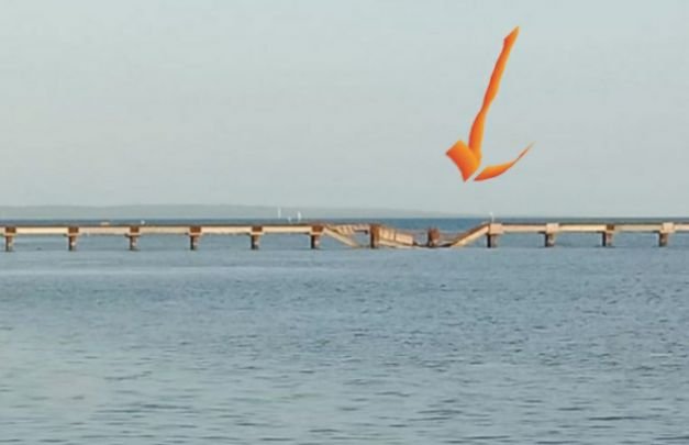 Foto: jembatan bantuan pemprov jatim yang ambruk di pulau gili iyang