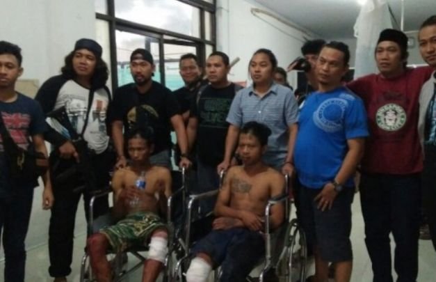Foto: Timsus Polda Sulsel Bersama Perampok Yang Dibekuknya