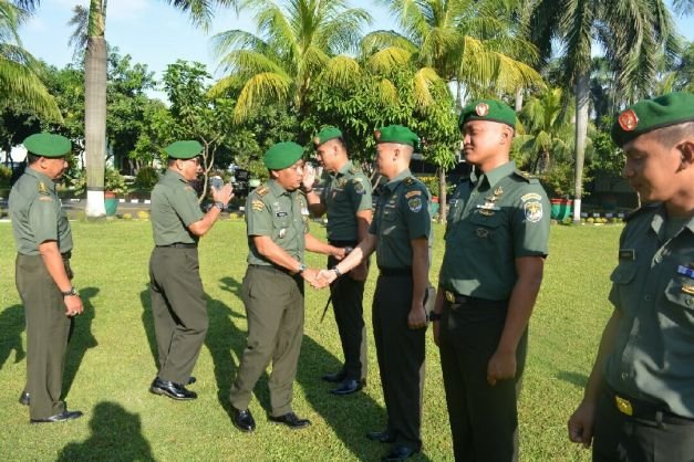 Komandan Korem 051/ Wkt Kolonel Inf. Bobby Rinal Makmun, S.I.P., Di Pelantikan Kenaikan Pangkat Prajurit Korem 051/ Wkt, Senin (2/4/2018).