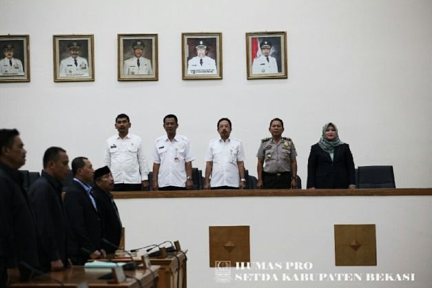 Paripurna Pembacaan LKPJ 2017 Bupati Bekasi dan Raperda Induk Kepariwisataan Daerah di Gedung DPRD Kabupaten Bekasi.
