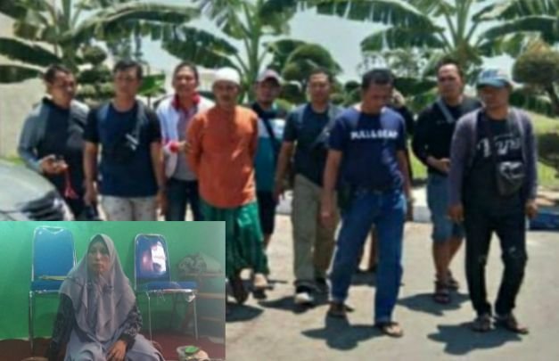 Foto: (Bawah) istri kiai cabul saat jumpa pers