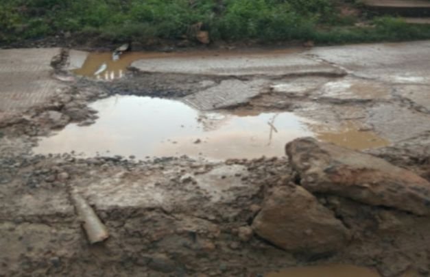 Foto: Jalan Penghubung Kabupaten Pali-Muba 
