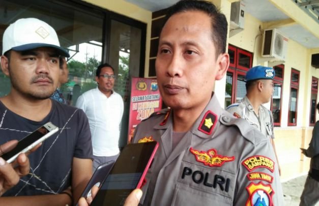 Foto : Kompol Mukhamad Lutfi saat memberikan keterangan kepada awak media