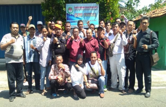Foto : Pengurus Dan Anggota LBH CAKRA
