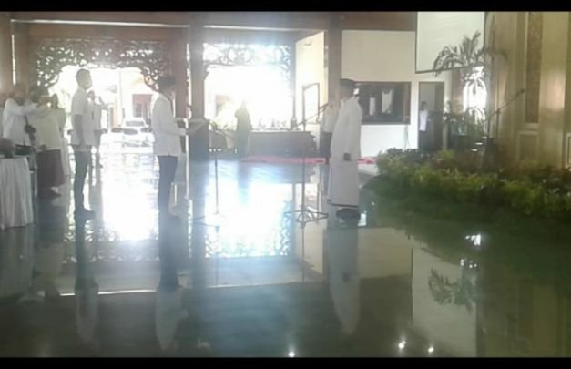Foto: saat pengukuhan Imam Besar Masjid Asy Syuhada Pamekasan